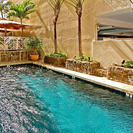 Equus Hotell Honolulu Exteriör bild