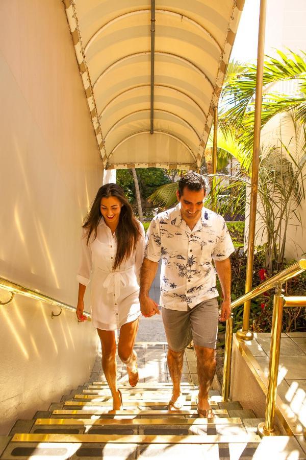 Equus Hotell Honolulu Exteriör bild