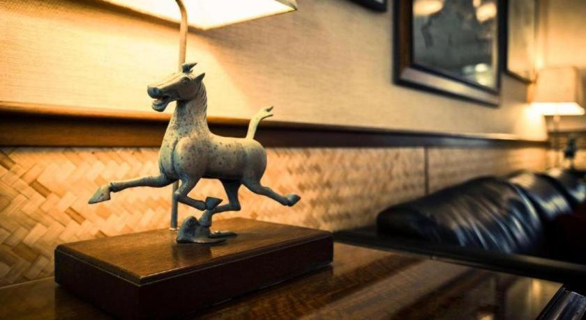 Equus Hotell Honolulu Exteriör bild