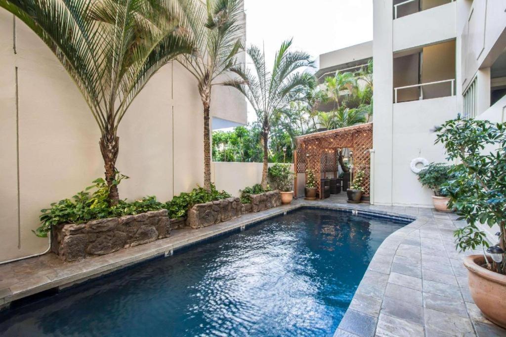 Equus Hotell Honolulu Exteriör bild