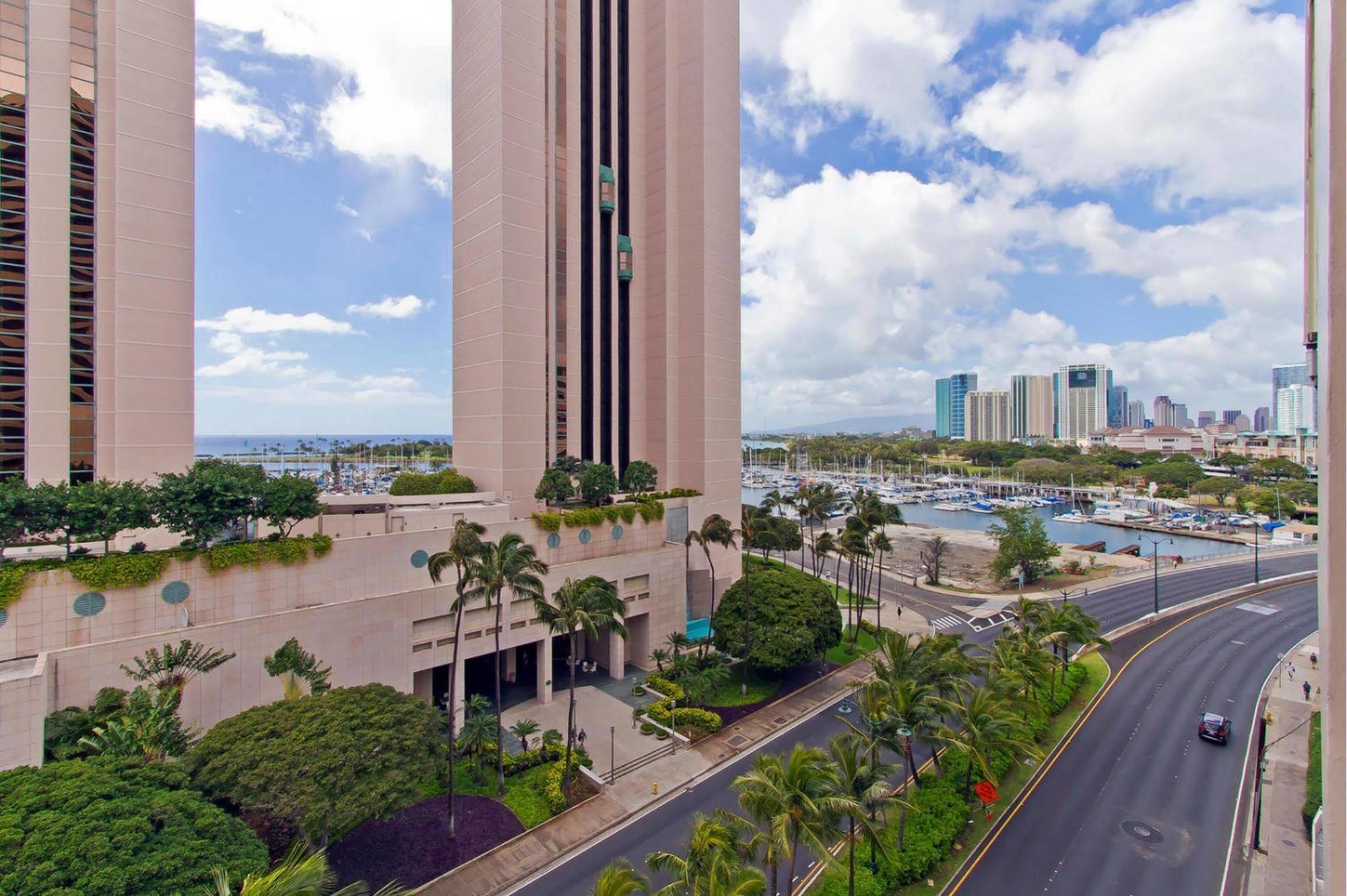 Equus Hotell Honolulu Exteriör bild